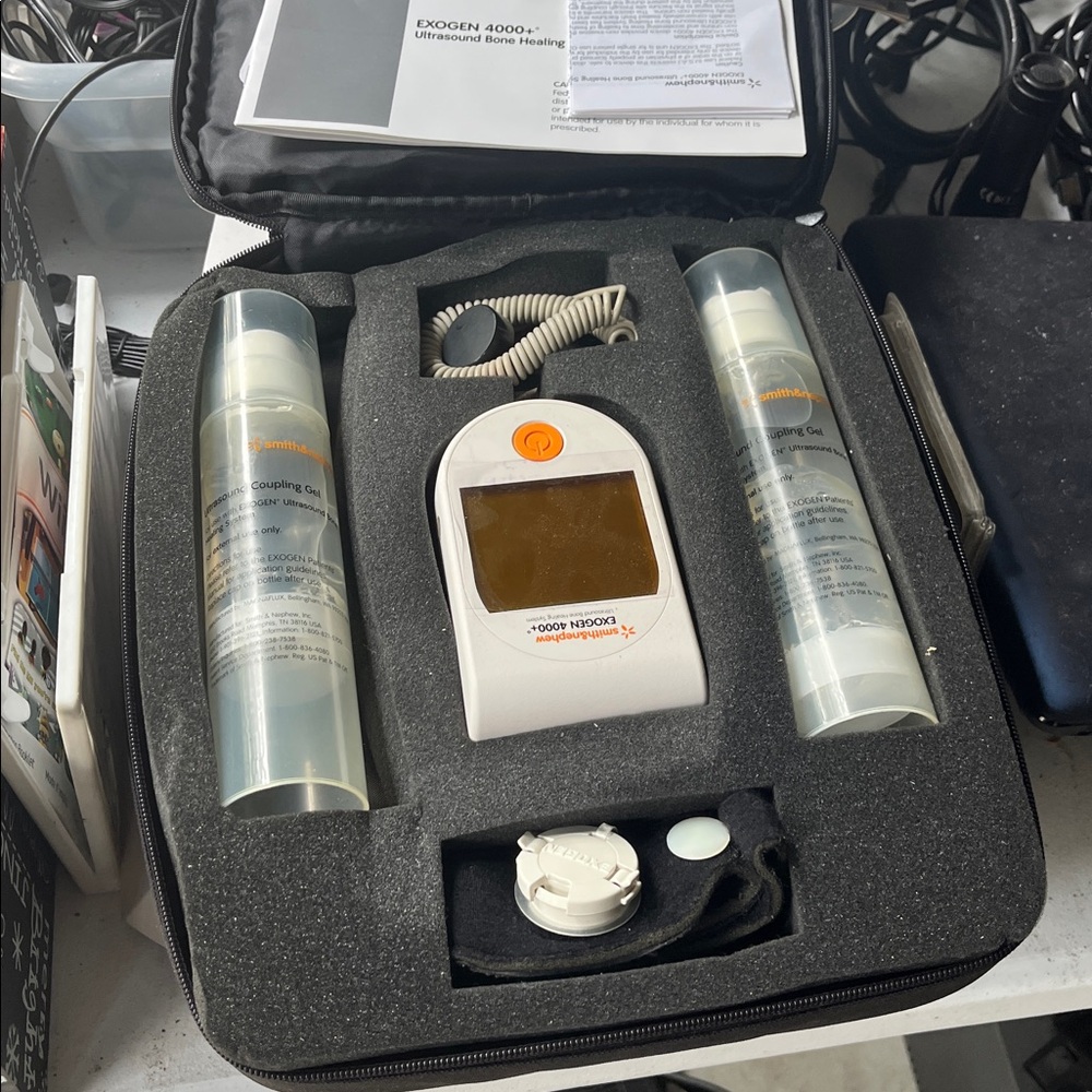 4000+ Ultrasound Bone Healing System - White